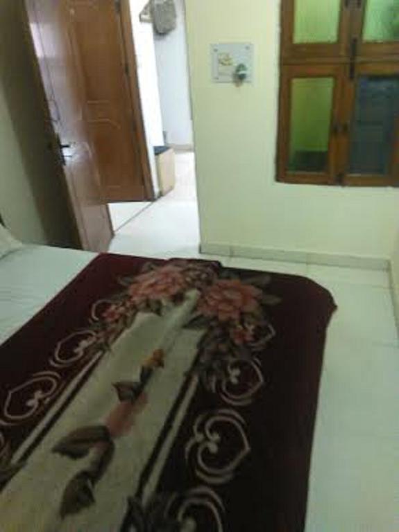 نيودلهي Yatri Guest House الغرفة الصورة